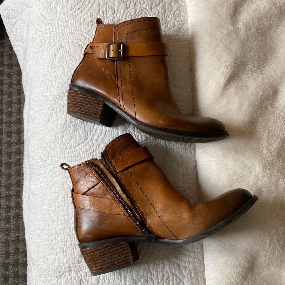 Vince Camuto Genuine Leather Beamer Bootie